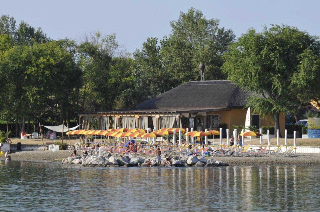 Fiordo Topazio Albarella Island Bagian luar foto